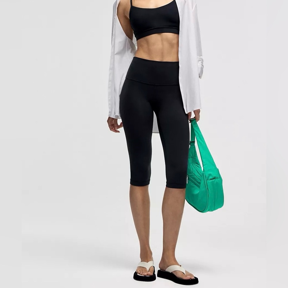 Lululemon Capri Crop Workout Bottom